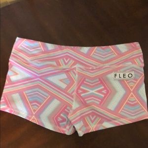 Aztec Stripe Fleo Size L.